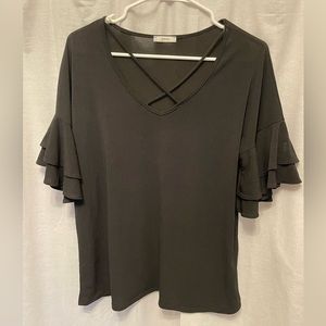 🖤NWT Black top🖤